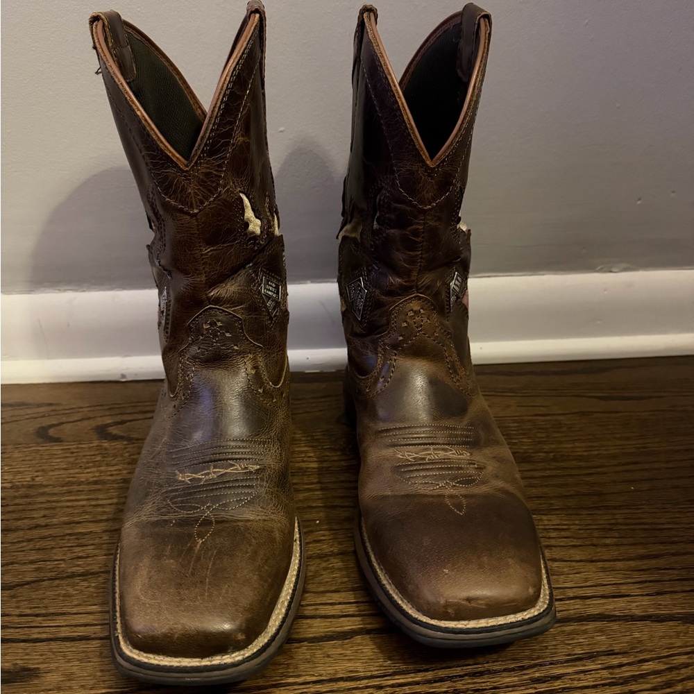 Cody James Men's Brown Western Boots - Picture 2 of 7